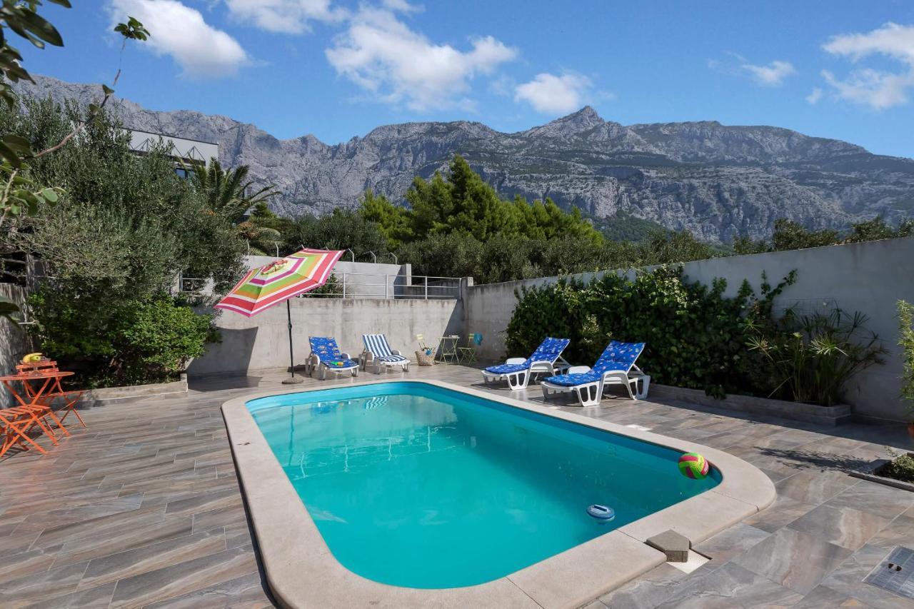 Apartments Vele Makarska Bagian luar foto