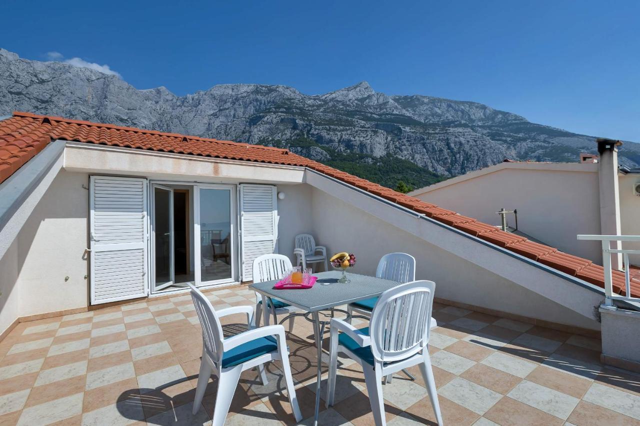 Apartments Vele Makarska Bagian luar foto