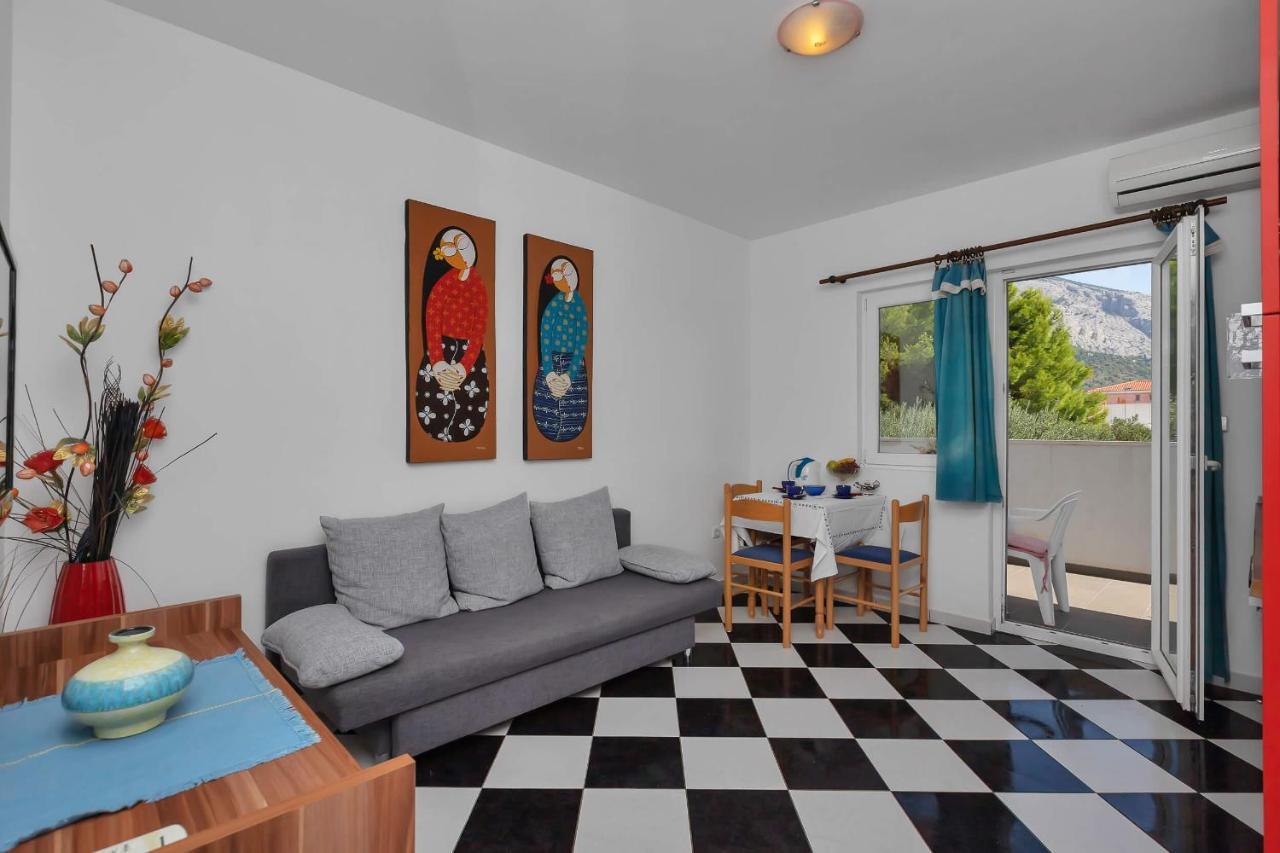 Apartments Vele Makarska Bagian luar foto